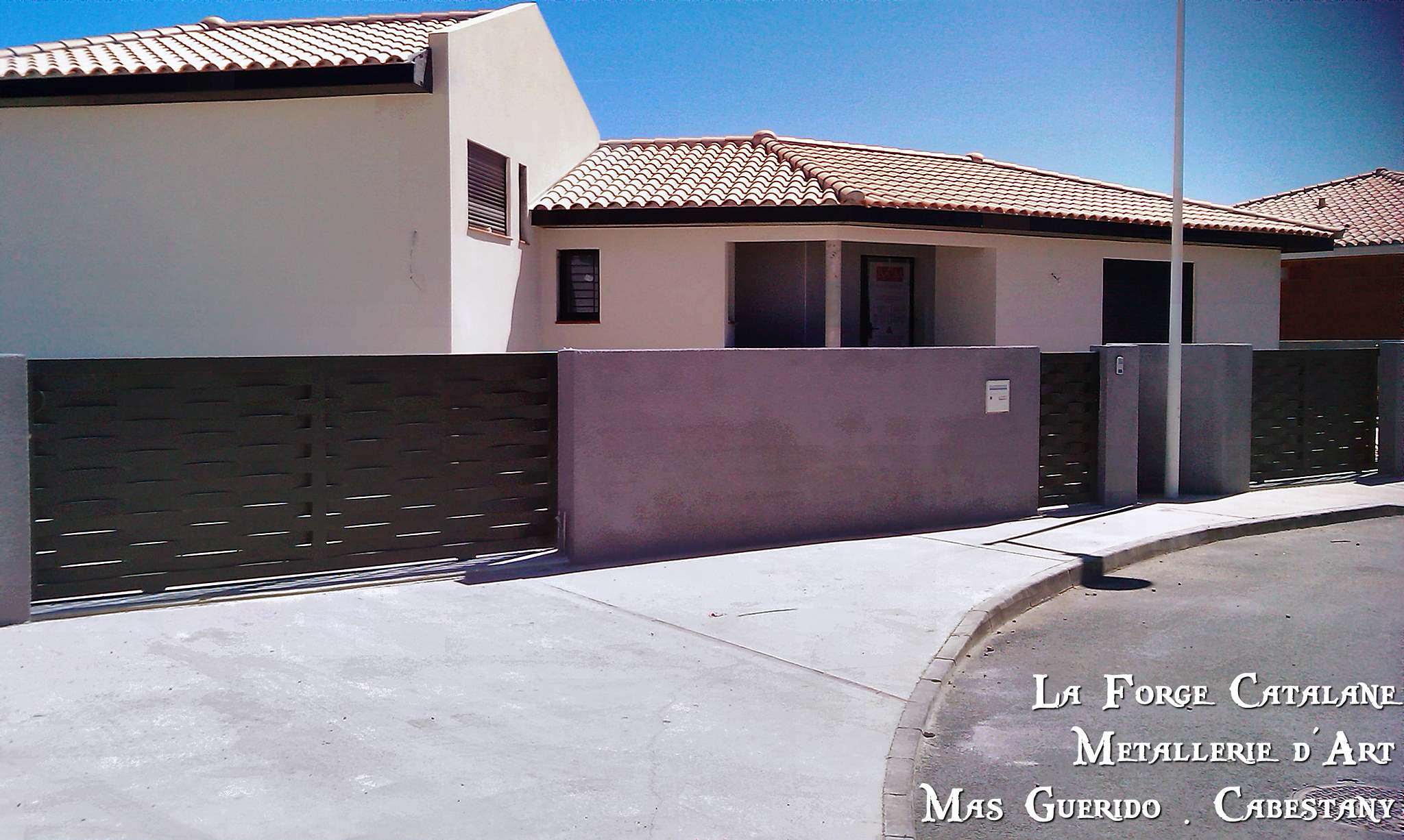 portail lames tressees vannerie  forge sans tubes catalane.jpg